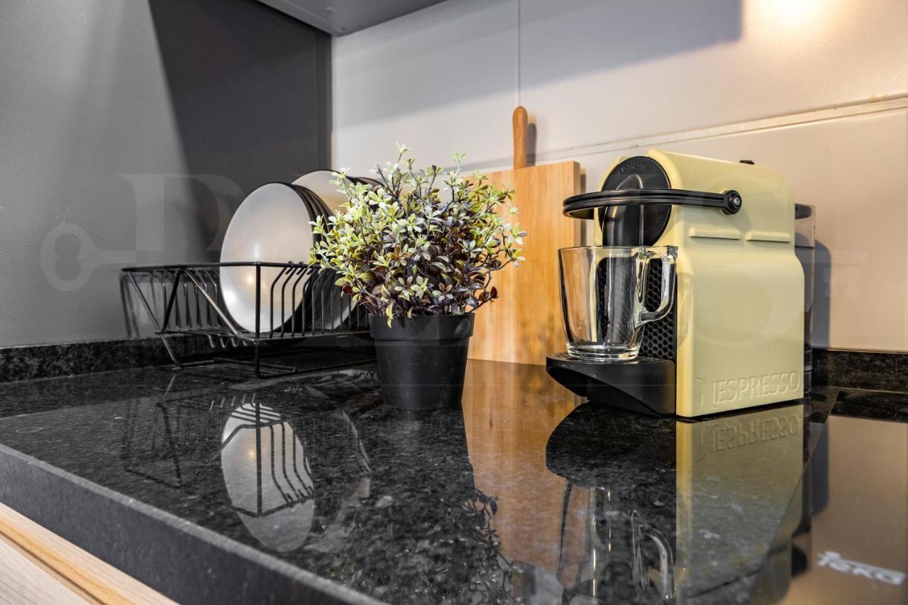 Cozy Flat With Common Pool & Parking - Center By Rems Apartment Malaga Bagian luar foto