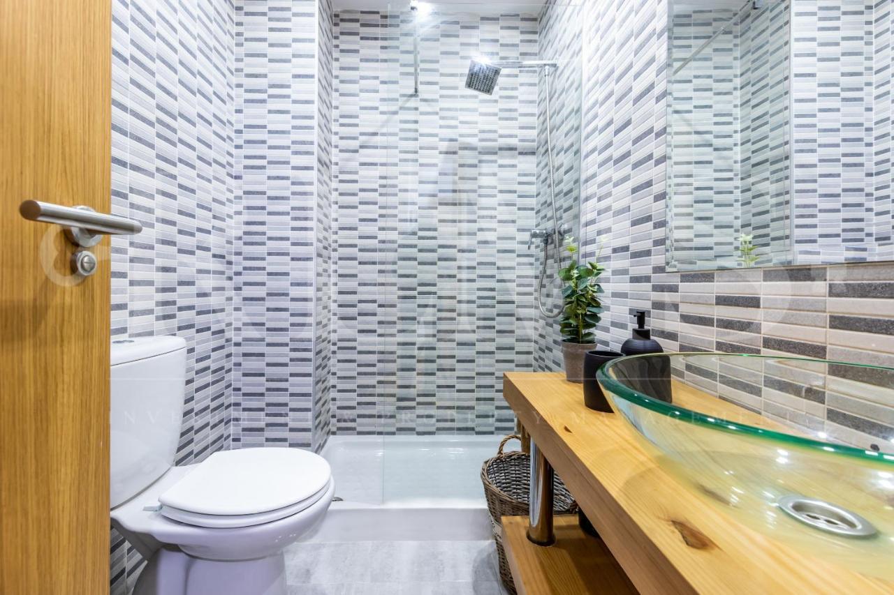 Cozy Flat With Common Pool & Parking - Center By Rems Apartment Malaga Bagian luar foto