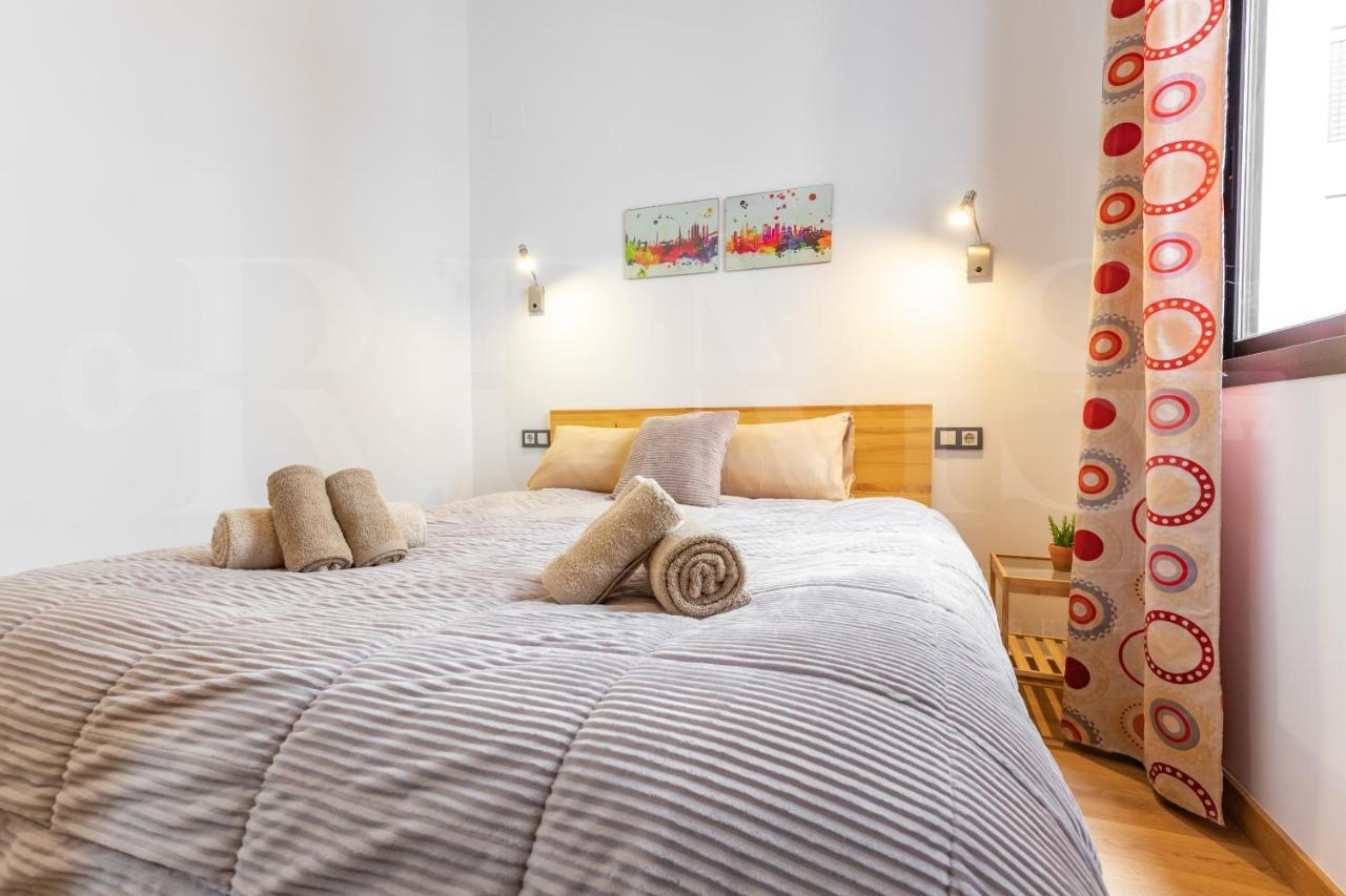 Cozy Flat With Common Pool & Parking - Center By Rems Apartment Malaga Bagian luar foto